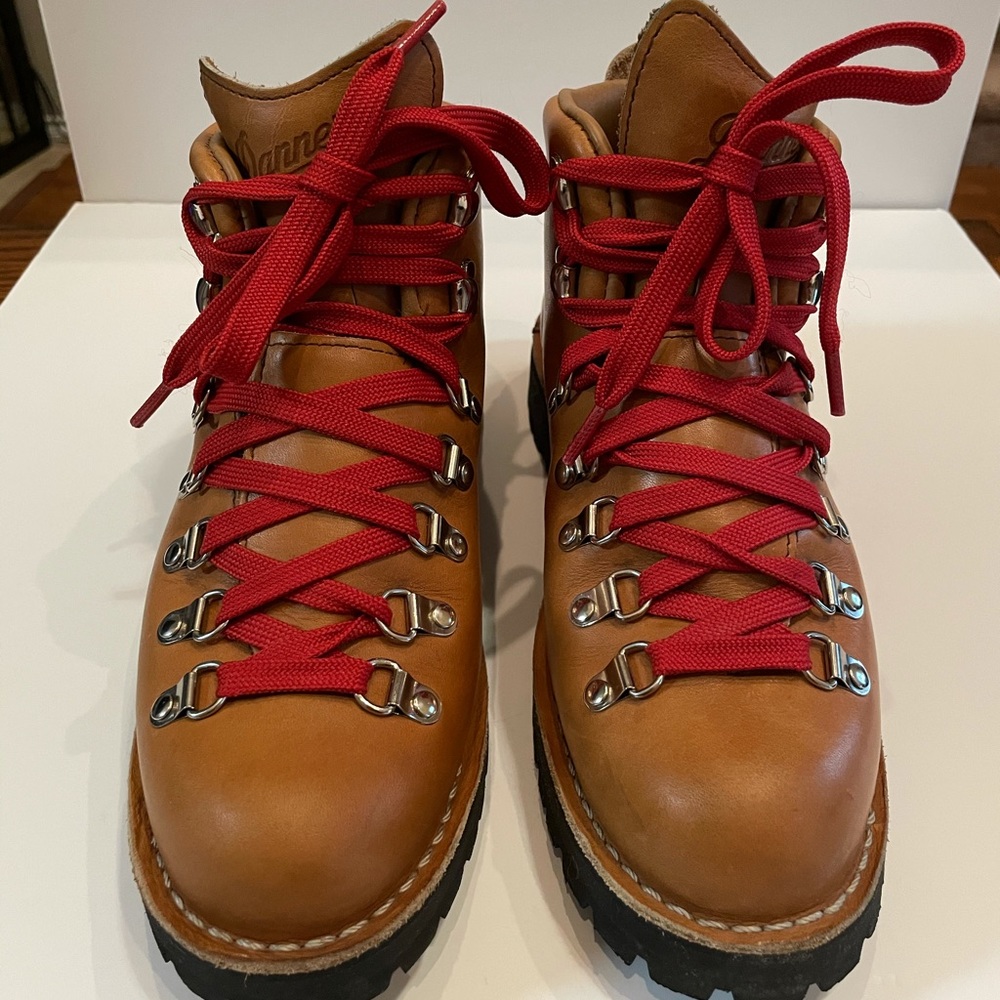 Danner Mountain Light Cascade, size 9/9.5